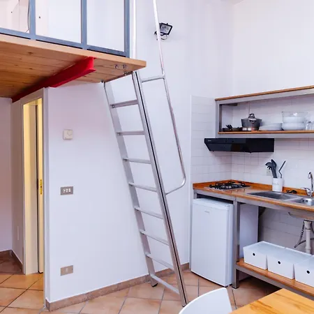 Artstay Apt Porta Romana Parking 3Th Floor No Lift-2
