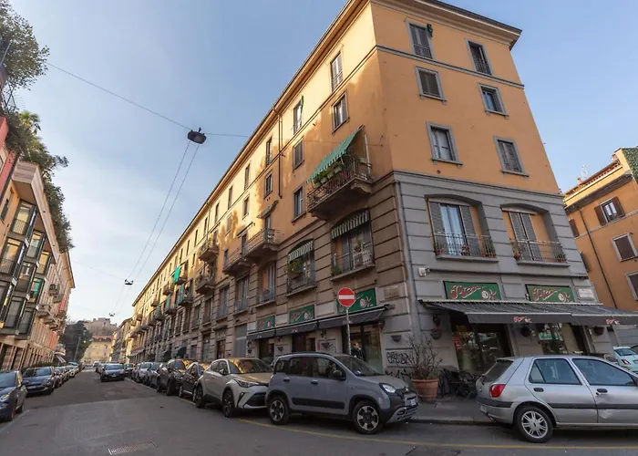 porta venezia small house